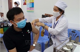 Các địa phương triển khai tiêm vaccine phòng COVID-19