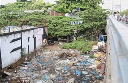 TP Hồ Chí Minh: Tìm hướng để những dòng kênh không còn ngập rác