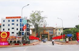 Công chức, viên chức tỉnh Quảng Ninh đi làm ngày thứ Bảy 15 và 22/5