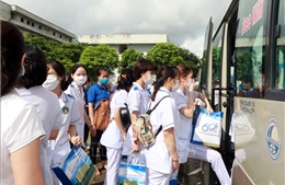 Sinh viên Nam Định tình nguyện hỗ trợ tại &#39;tâm dịch&#39; Bắc Giang