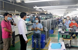 Bình Thuận kiểm tra đột xuất công tác phòng, chống dịch COVID-19 tại khu công nghiệp