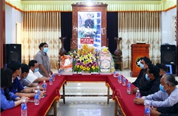 Thăm, chúc mừng Ban Đại diện Phật giáo Hòa Hảo tỉnh Vĩnh Long 