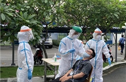 Nhìn lại chiến dịch tiêm vaccine COVID-19 lịch sử ở TP Hồ Chí Minh - Bài 1: Niềm vui mang tên &#39;Vaccine phòng COVID-19&#39;