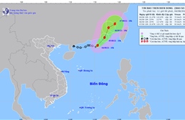Bão số 4 di chuyển theo hướng Đông Bắc và có khả năng mạnh thêm