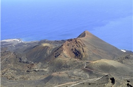 Cảnh báo núi lửa phun trào tại quần đảo Canary