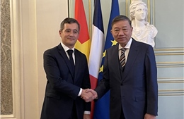 Bộ trưởng Bộ Công an Tô Lâm hội đàm với Bộ trưởng Nội vụ Pháp