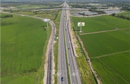 Đầu tư hạ tầng giao thông đón đầu sân bay Long Thành - Bài 1: Kỳ vọng &#39;sức bật&#39;