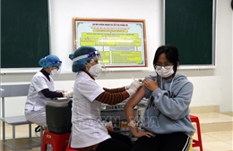 Hải Dương: Ngày đầu tiên tiêm vaccine phòng COVID-19 cho trẻ từ 12 đến 17 tuổi