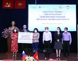 TP Hồ Chí Minh tiếp nhận thuốc hỗ trợ điều trị COVID-19 từ Liên bang Nga trao tặng