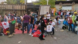 Ít nhất 53 người thiệt mạng trong vụ lật xe chở người di cư ở Mexico