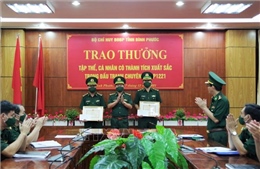Khen thưởng lực lượng bắt vụ vận chuyển ma túy từ Campuchia vào Việt Nam