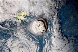 Australia, Ecuador cảnh báo sóng thần sau vụ núi lửa ở Tonga phun trào