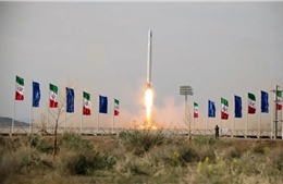 Iran phóng thành công vệ tinh quân sự thứ 2