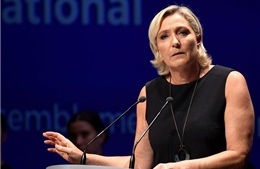 Thăm dò bầu cử Pháp: Bà Le Pen thu hẹp khoảng cách với Tổng thống Macron 