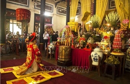 Người dân TP. Hồ Chí Minh viếng các ngôi đền thờ Vua Hùng