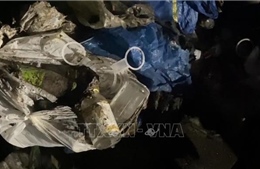 Bình Phước: Bắt giữ xe container đổ trộm hàng chục tấn rác thải trong vườn cao su