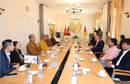 Đoàn Giáo hội Phật giáo Việt Nam thăm làm việc tại Đức