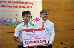 TP Hồ Chí Minh: Khen thưởng học sinh đoạt HCV Olympic Hóa học quốc tế