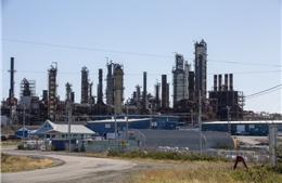 Nổ nhà máy lọc dầu trên đảo Newfoundland của Canada