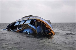Lật thuyền ở Nigeria khiến ít nhất 10 người thiệt mạng, 60 người mất tích