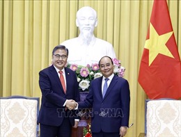 Chủ tịch nước Nguyễn Xuân Phúc tiếp Bộ trưởng Ngoại giao Hàn Quốc Park Jin 