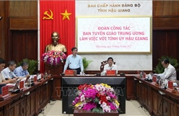 Đoàn công tác Ban Tuyên giáo Trung ương làm việc với Tỉnh ủy Hậu Giang 