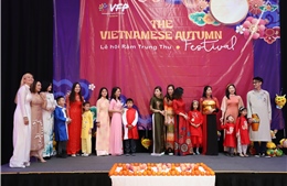 Lễ hội mùa Thu Việt tại Anh