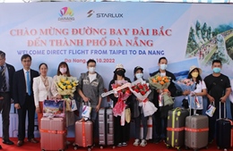 Đón khách quốc tế đầu tiên trên đường bay Đài Bắc (Trung Quốc) – Đà Nẵng