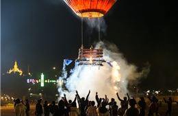 Lễ hội ánh sáng Tazaungdaing trở lại lung linh tại Myanmar