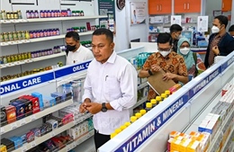 Indonesia tiếp tục thu hồi giấy phép của các hãng dược sản xuất thuốc dạng siro