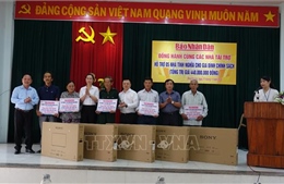 Báo Nhân dân trao nhà tình nghĩa tặng gia đình chính sách ở Quảng Ngãi