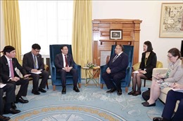  Chủ tịch Quốc hội Vương Đình Huệ hội đàm với Chủ tịch Quốc hội New Zealand 