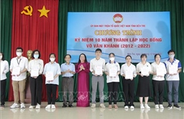 Học bổng Võ Văn Khánh tiếp sức đến trường cho gần 1.200 lượt học sinh, sinh viên