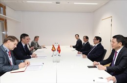 Thủ tướng Phạm Minh Chính gặp Thủ tướng Tây Ban Nha