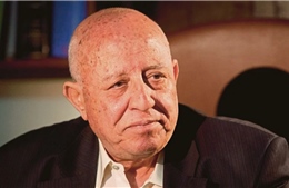 Nhà đàm phán Hiệp ước hòa bình Oslo của Palestine Ahmed Qureia qua đời ở tuổi 85