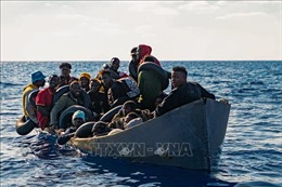 Italy giải cứu 245 người di cư