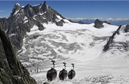 Pháp: Lở tuyết gần đỉnh Mont Blanc khiến nhiều người thiệt mạng