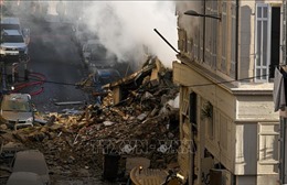 Tìm thấy 2 thi thể nạn nhân trong vụ sập nhà ở Marseille, Pháp 