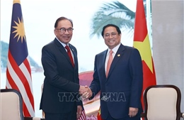 Thủ tướng Phạm Minh Chính gặp Thủ tướng Malaysia 