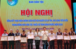 Phát huy vai trò người có uy tín, già làng trong vùng dân tộc thiểu số