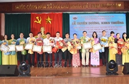 Đắk Lắk tuyên dương học sinh, giáo viên đạt thành tích xuất sắc