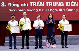 Khen thưởng nhiều tập thể, cá nhân tìm hiểu &#39;80 năm Đề cương về văn hóa Việt Nam&#39;