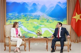 Thủ tướng Phạm Minh Chính tiếp Phó Thủ tướng, Bộ trưởng Ngoại giao và các vấn đề châu Âu Slovenia