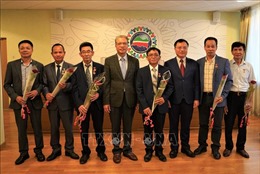 Ghi nhận đóng góp của các Đảng viên kỳ cựu trong cộng đồng người Việt tại Nga