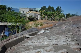 Đà Nẵng: Dự án thi công làm bùn đất tràn xuống khu dân cư