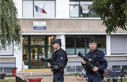 Pháp: Triển khai 7.000 binh sĩ tăng cường tuần tra sau vụ đâm dao