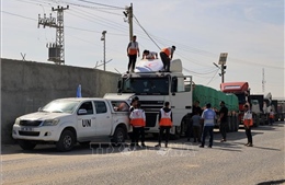 LHQ nỗ lực gửi thêm hàng viện trợ tới Dải Gaza  