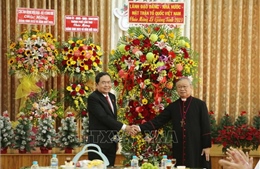 Đồng chí Trần Thanh Mẫn thăm, chúc mừng Giáng sinh tại Cần Thơ