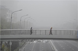 Trung Quốc phát đi cảnh báo cam về sương mù dày đặc 
