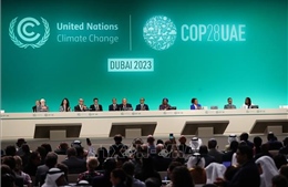 Ba nước chủ nhà COP nhất trí nâng mục tiêu khí hậu